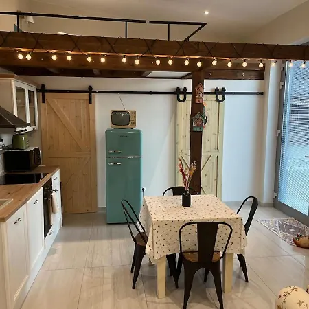 شقة Cozy, New Country